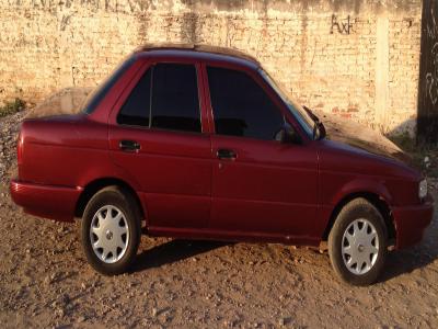 Nissan Tsuru 2001