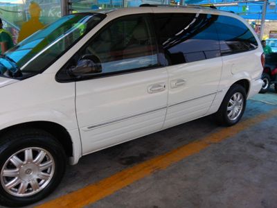 Chrysler Town Country 2005