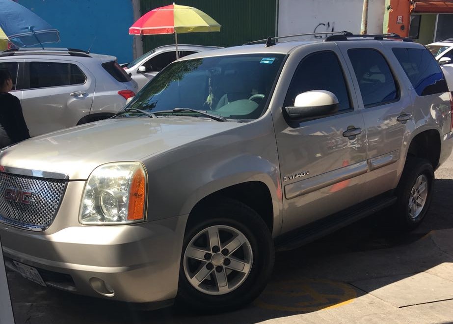 GMC Yukon Denali 2007