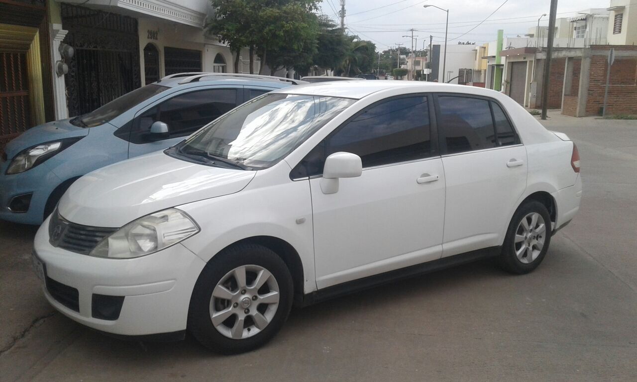 Nissan Tiida 2007