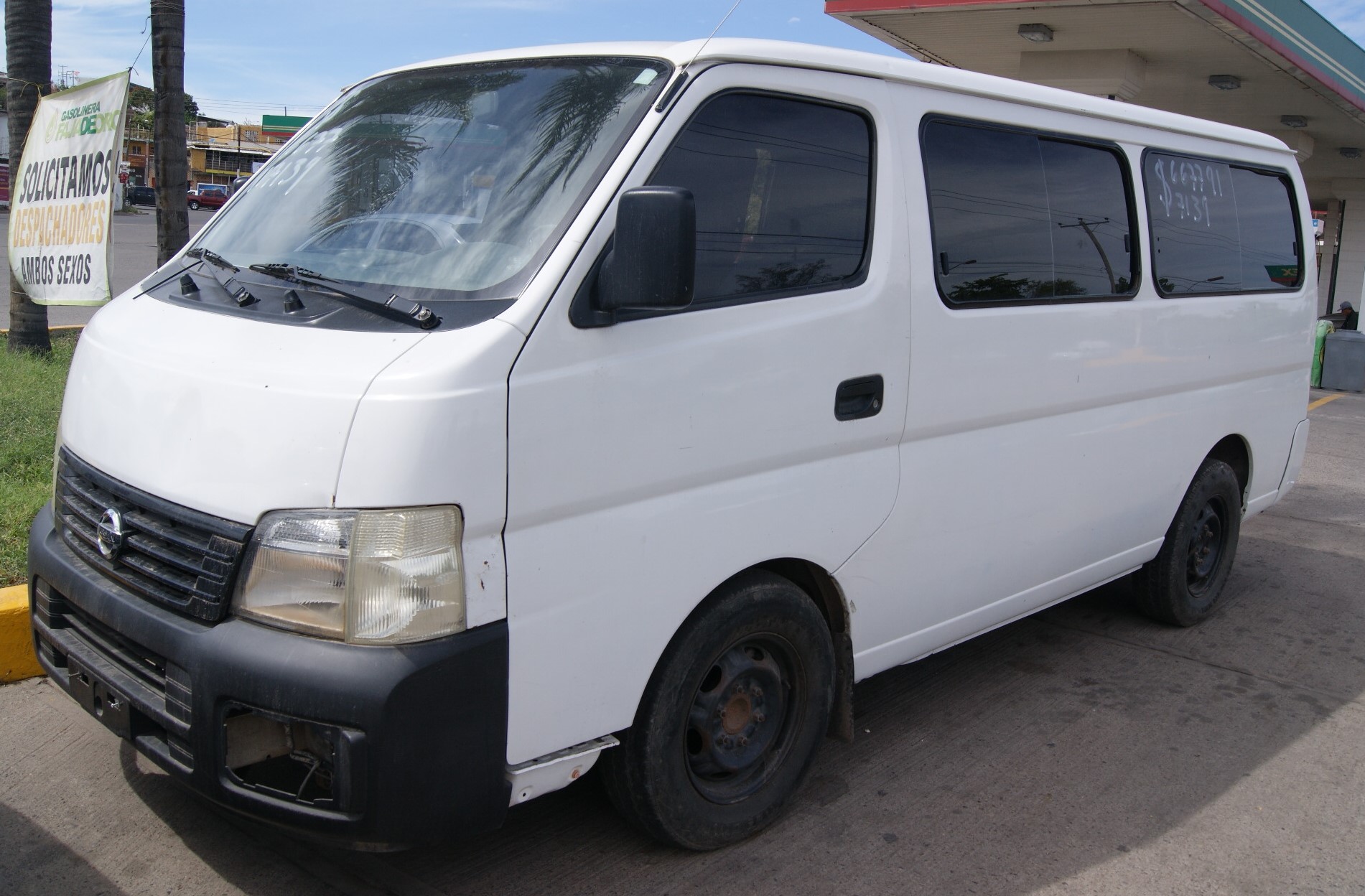 Nissan Urvan 2005