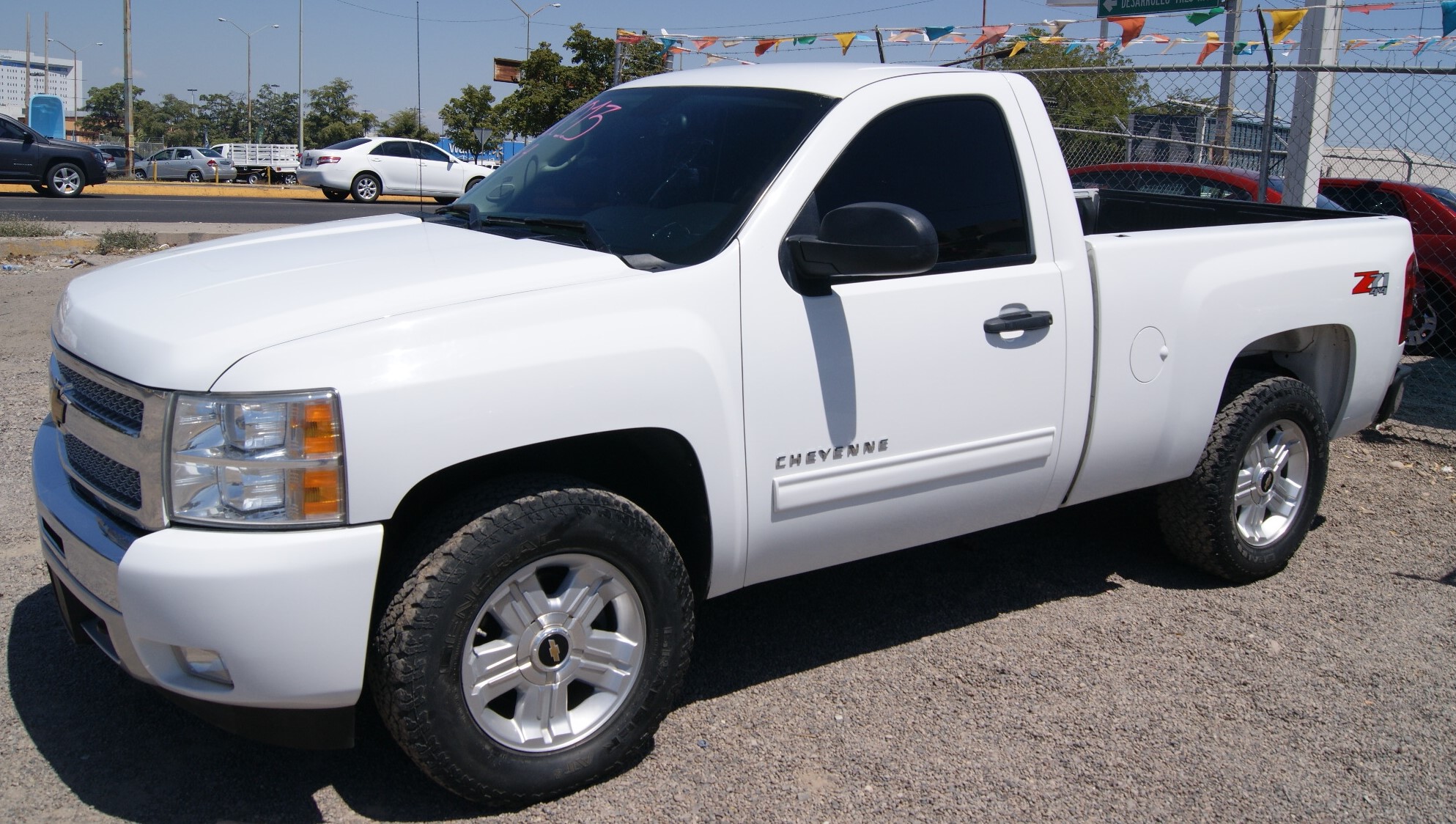 Chevrolet Cheyenne 2013
